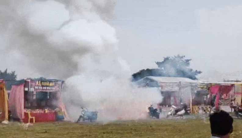 एमपी: मैहर के पटाखा बाजार में लगी भीषण आग, आठ दुकानें जलकर राख