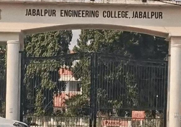 जबलपुर इंजीनियरिंग कालेज के हॉस्टल से लापता छात्र बनारस में मिला, सुसाइट नोट छोड़कर निकला था..!