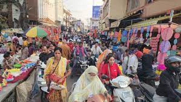 दिवाली 2025 में भारत का रिकॉर्ड कारोबार ₹605 लाख करोड़ GST सुधारों और बढ़ी मांग से ऐतिहासिक उछाल