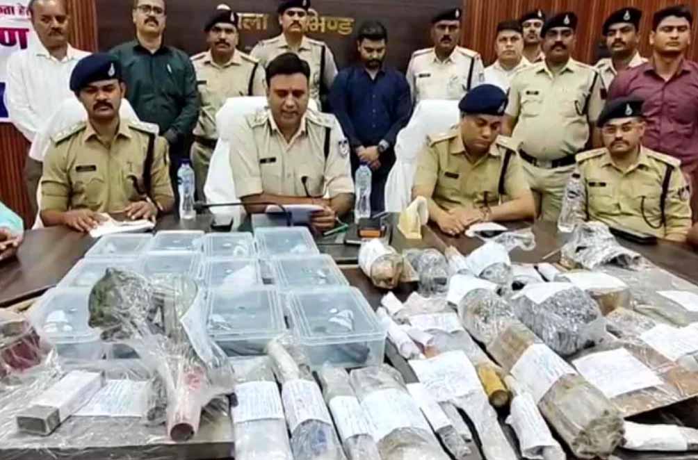 एमपी के भिंड में खेत में लगी थी कट्टा फैक्ट्री, पुलिस ने किया अंतरराज्यीय गिरोह का भंडाफोड़