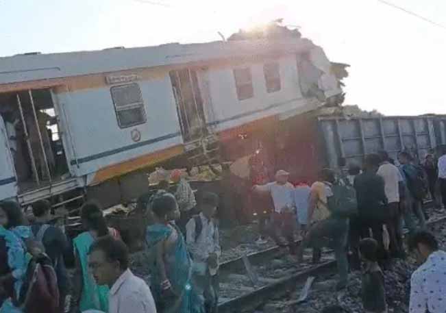 बिलासपुर में पैसेंजर ट्रेन-मालगाड़ी भिड़ी, 10 की मौत, ओएचई और सिग्नल सिस्टम को नुकसान, कटनी रेल लाइन ठप