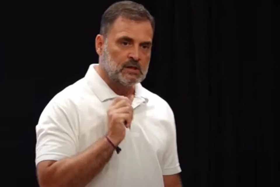 राहुल गांधी का बड़ा खुलासा : हरियाणा में ब्राजीलियन मॉडल ने 22 बार डाला वोट, वोटी चोरी का लगाया आरोप