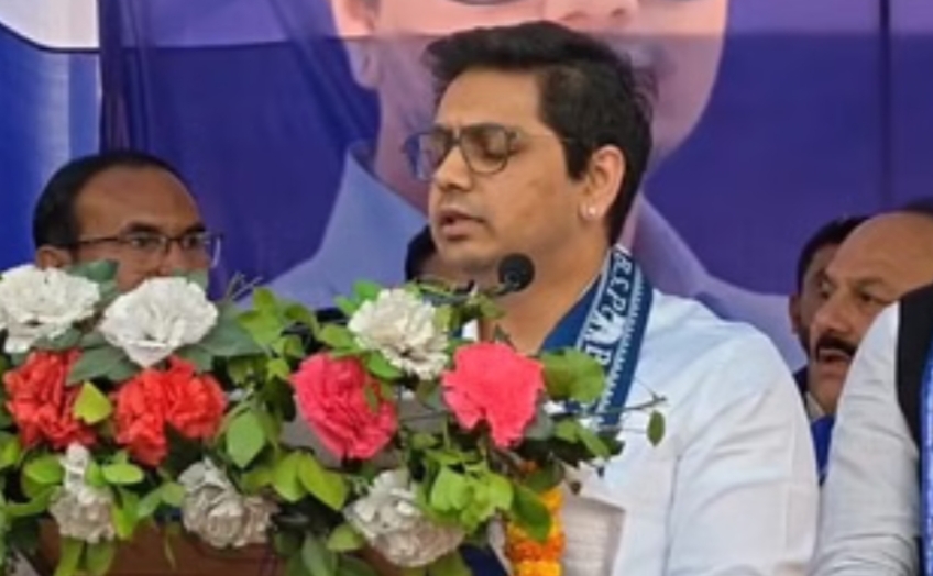 बसपा प्रमुख बहन जी के भतीजे वरिष्ठ नेता आकाश आनंद ने एनडीए और महागठबंधन को घेरा