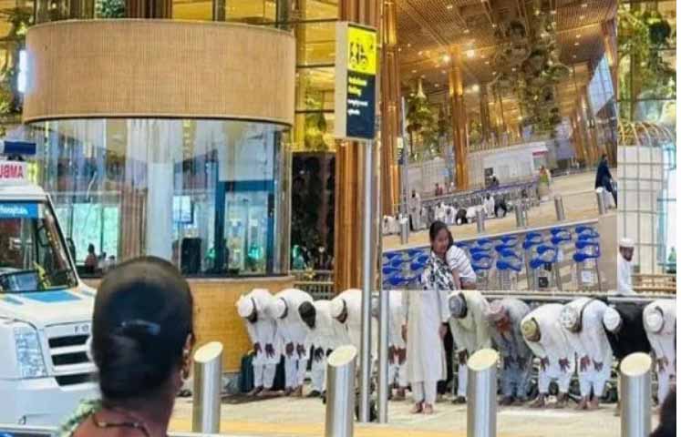 बेंगलुरु एयरपोर्ट में पढ़ी गई नमाज, भाजपा-कांग्रेस आमने सामने, सरकार से पूछा, इन्हें किसने दी अनुमति