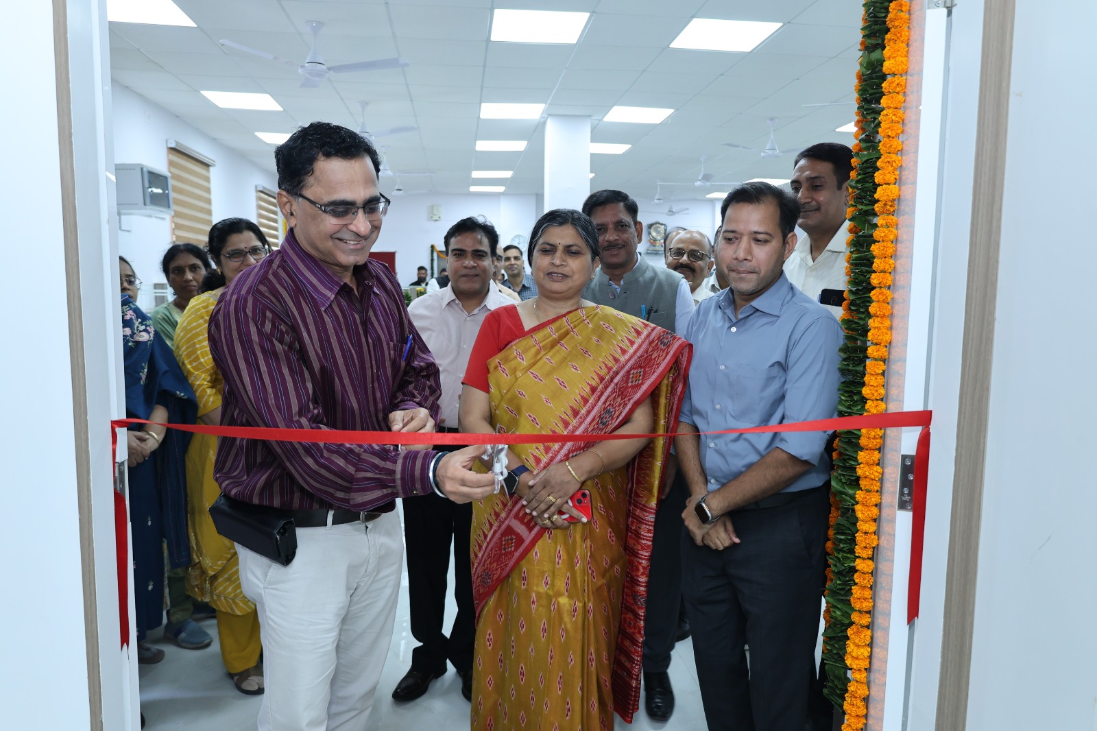 पमरे के जबलपुर रेल मंडल के लेखा विभाग के नवीनीकृत हाल एवं सभा कक्ष का हुआ लोकार्पण