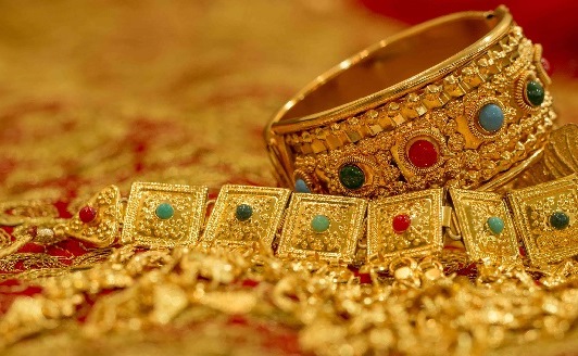 बाजार में त्योहारों के बाद सोना नरम पड़ा, डीजल की महंगाई ने थामी आर्थिक गतिविधियों की गति