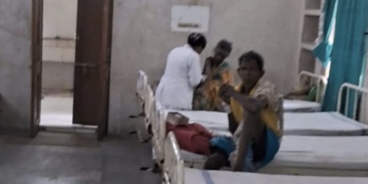 छत्तीसगढ़: नेत्र शिविर में ऑपरेशन के बाद 9 मरीज हुए अंधे, स्वास्थ्य विभाग की बड़ी लापरवाही