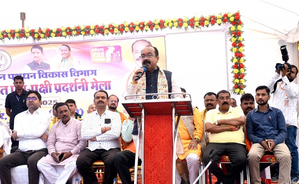 पशु-पक्षी जीवन का आधार, किसान पशुपालन कर बढ़ाएं आमदनी: उप मुख्यमंत्री अरुण साव