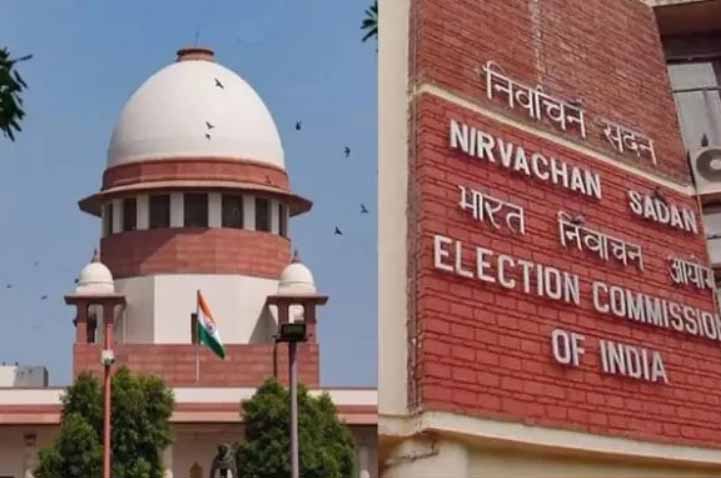 चुनाव आयोग का सुको में हलफनामा, आधार सिर्फ पहचान के लिए, वोटर लिस्ट से नहीं कटेगा नाम