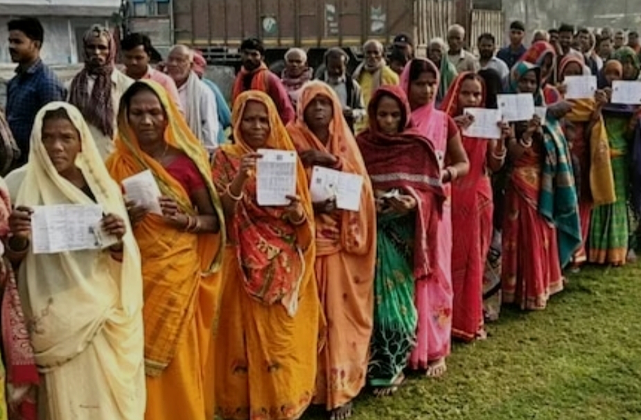 नहीं चला लालू का माय समीकरण, जातियों से उठकर मतदाताओं ने इस बार किया वोट