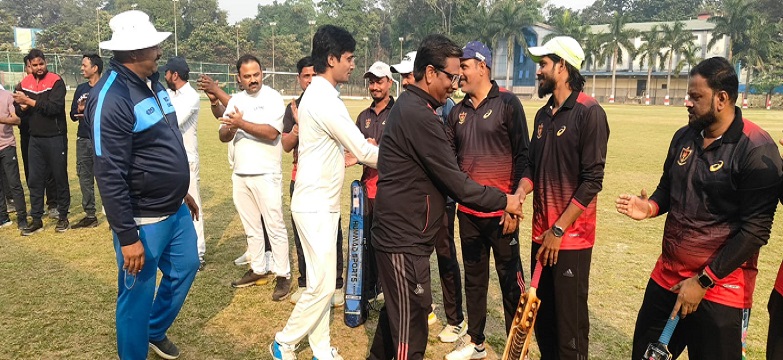 जबलपुर: रेल अंतर विभागीय खेलकूद प्रतियोगिता में वॉलीबॉल व क्रिकेट मुकाबलों का रोमांच चरम पर पहुंचा