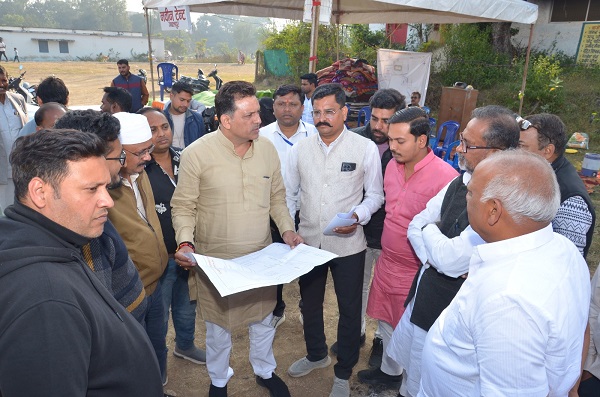 विश्व शांति की कामना संग जबलपुर में पंचकल्याणक महायज्ञ की तैयारियों को अंतिम रूप देने खुद मैदान में उतरे महापौर अन्नू