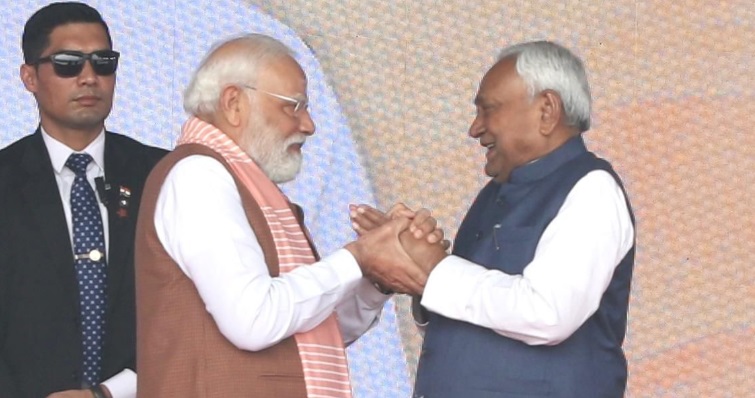 शपथ के बाद नीतीश का बड़ा संकल्प बिहार अब विकास की दौड़ में सबसे आगे बढ़ने को तैयार