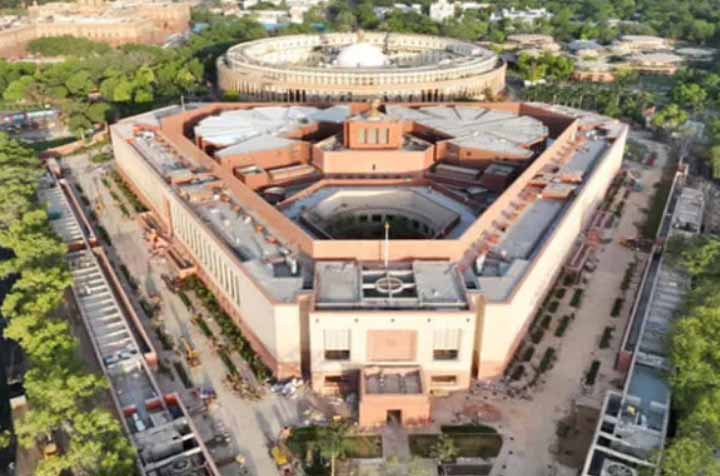 संसद के शीतकालीन सत्र में सरकार पेश करेगी 10 नए विधेयक, यहां देखें पूरी लिस्ट