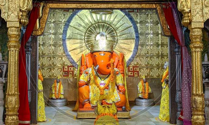 AajKaDin: 24 नवम्बर 2025, कृच्छ्र चतुर्थी: जीवन के प्रत्येक क्षेत्र में सिद्धि और सफलता प्रदान करती है!