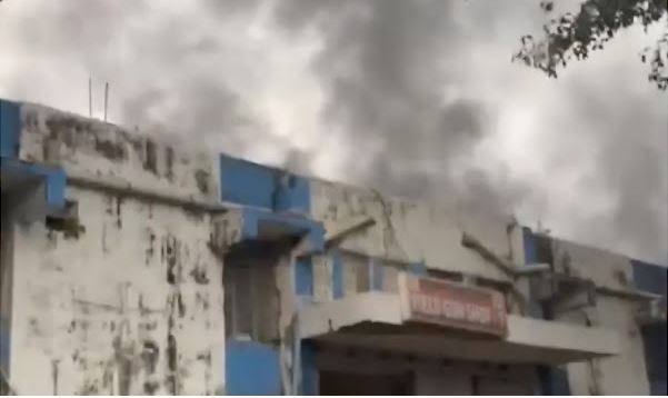 जबलपुर में जीसीएफ के हीट ट्रीटमेंट सेक्शन में तेल से भरे टेंकर में भड़की आग