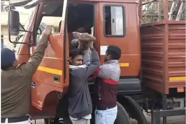 मजदूरी न देने पर की मालिक की हत्या, सोते वक्त पत्थर पटक कर मारा, इटारसी रेलवे स्टेशन से आरोपी गिरफ्तार..!