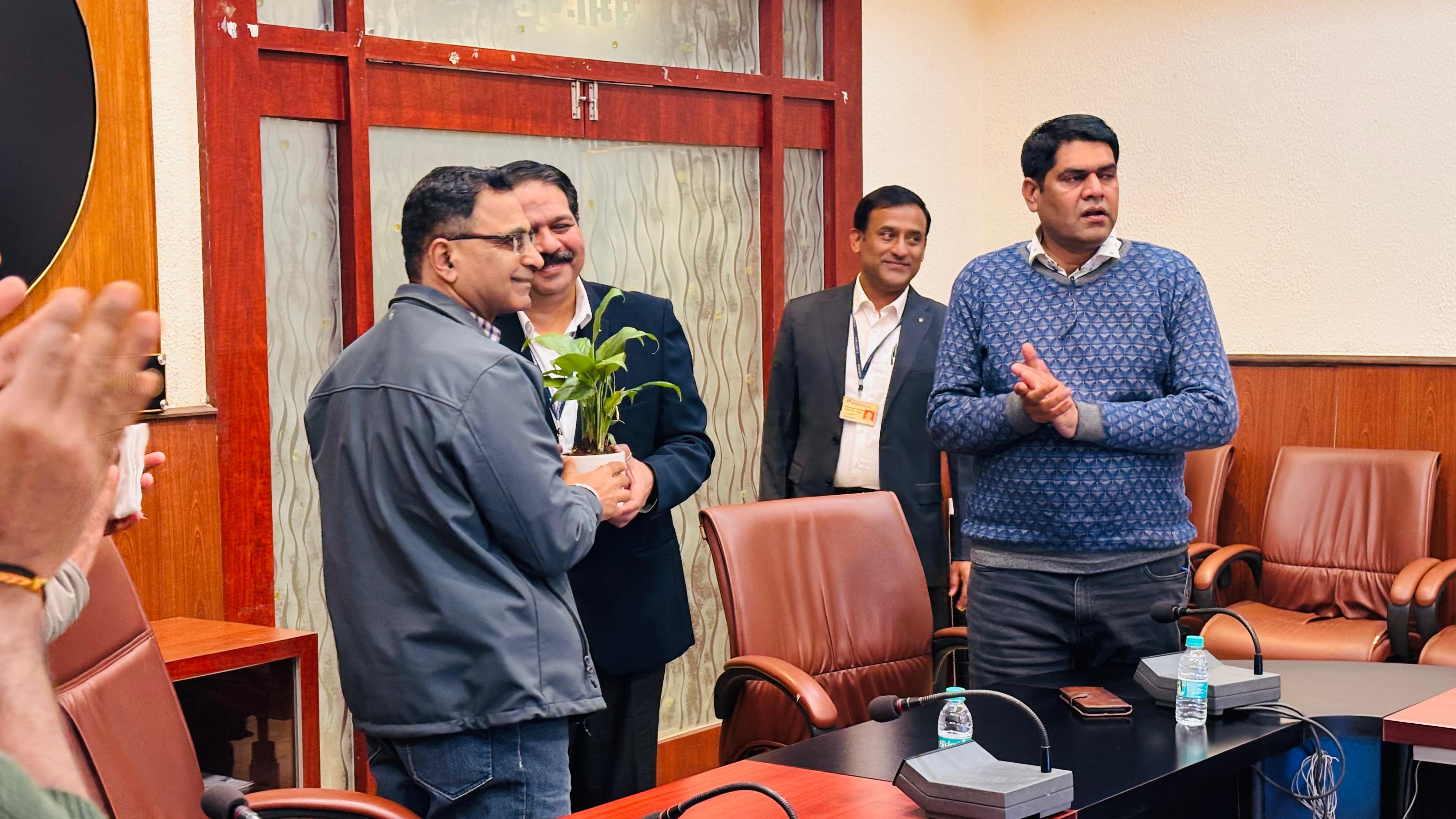 रेल मंडल जबलपुर एवं आईसीआईसीआई बैंक के बीच हुआ एमओयू, कर्मचारियों को मिलेंगे बड़े लाभ