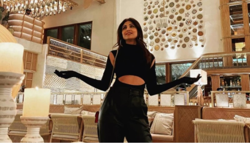 शिल्पा शेट्टी के लिए बढ़ी दोहरी कानूनी मुसीबतें: 60 करोड़ केस के बीच बेंगलुरु के बैस्टियन रेस्टोरेंट पर कानूनी कार्रवाई