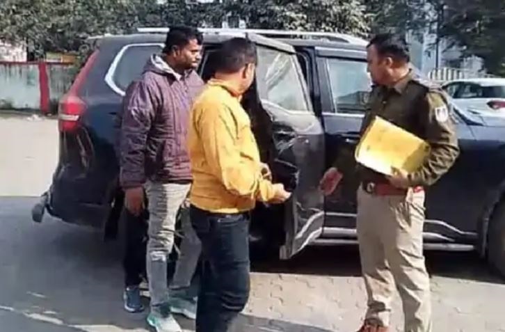 यूपी के लखनऊ से पकड़े गए जबलपुर में 76 लाख की ठगी के 2 आरोपी, एक प्रतिशत कमीशन के बदले किराए पर दिए बैंक खाते