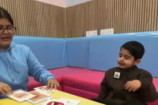 4 साल की उम्र में 11 वर्ल्ड रिकार्ड, जबलपुर का बच्चा फतेह तत्काल पहचान लेता है देवी-देवताओं के नाम, 9 मिनट में 35 पक्षियों को पहचान लिया