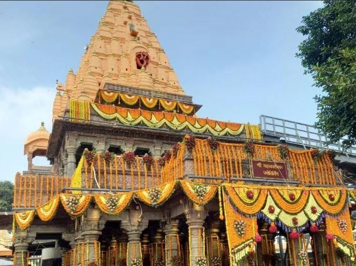 महाकाल में वीआईपी दर्शन पर रोक, अयोध्या में पास खत्म होने से नए साल पर बदले देश के बड़े मंदिरों के नियम