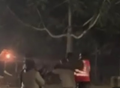 जबलपुर: अवैध रेत की जब्ती पर बदमाश ने खमरिया थाने के सामने खुद पर छिड़का डीजल कर मचाया हंगामा