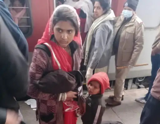कटरा से जबलपुर आ रही ट्रेन में बच्ची का जन्म