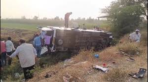 महाराष्ट्र: शनि शिंगणापुर दर्शन करने जा रहे श्रद्धालुओं के साथ बड़ा हादसा, 5 की मौत, कई गंभीर घायल