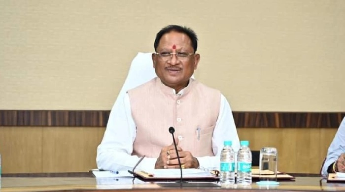 छत्तीसगढ़ में नक्सलवाद को बड़ा झटका: 52 माओवादियों का सामूहिक आत्मसमर्पण