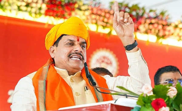 CM मोहन यादव का पाकिस्तान-बांग्लादेश पर कटाक्ष, ये भिखमंगे हरी बस लेकर हमारे पीछे आए, जबलपुर में बनेगी तीसरी मेट्रो सिटी