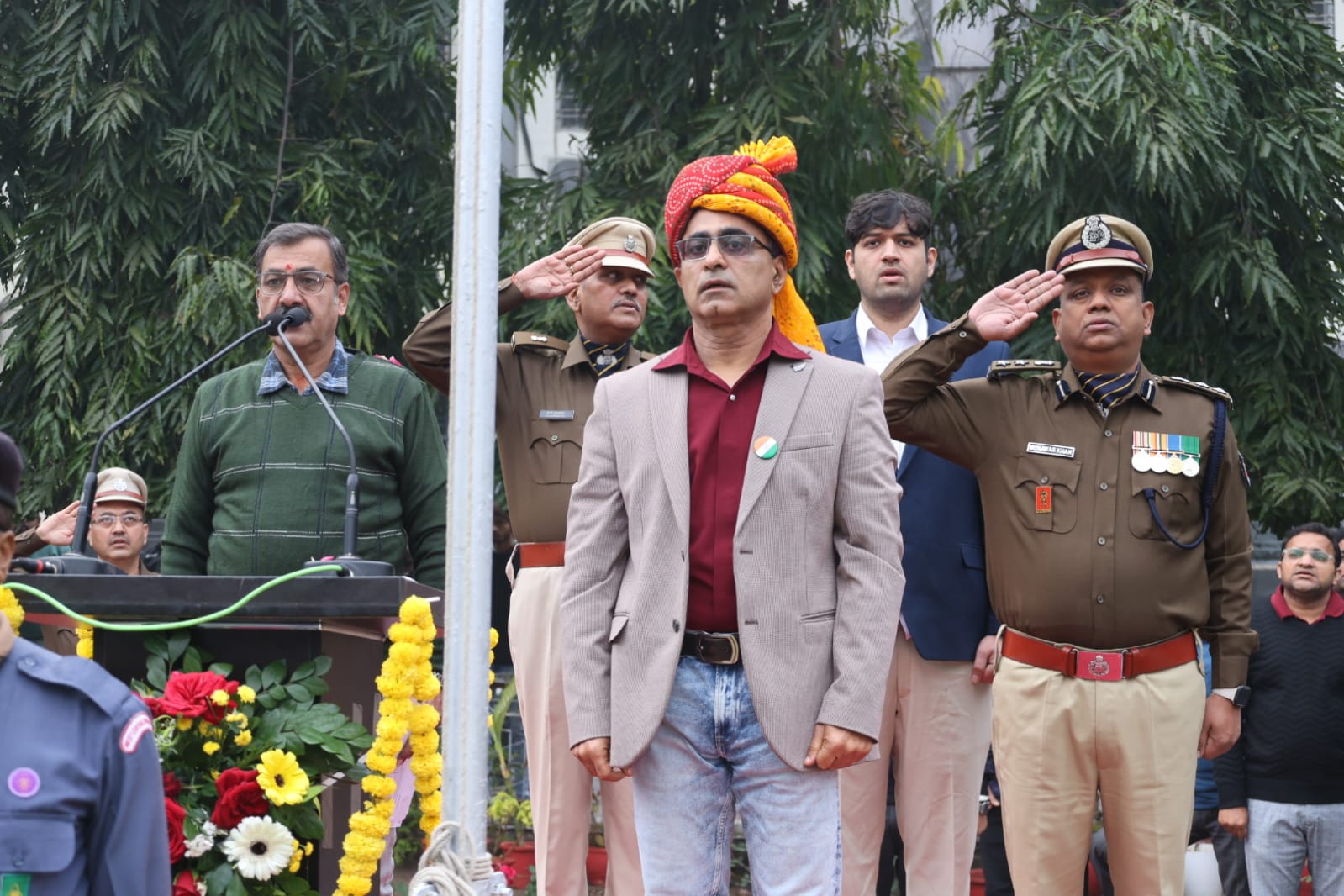 जबलपुर : पूरे रेल मंडल में हर्षोल्लास के साथ मनाया गया गणतंत्र दिवस, डीआरएम ने किया ध्वजारोहण