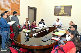 जबलपुर: नगर निगम आयुक्त ने अफसरों को कहा- बिना फील्ड में उतरे बिना जबलपुर का विकास संभव नहीं होगा