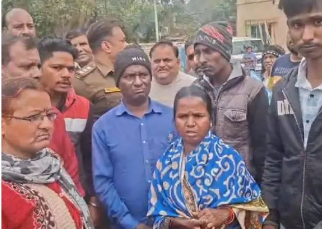 जबलपुर के शोभापुर रेलवे ट्रैक पर मिली युवक की लाश, परिजनों ने कहा, हत्या कर फेंकी है लाश