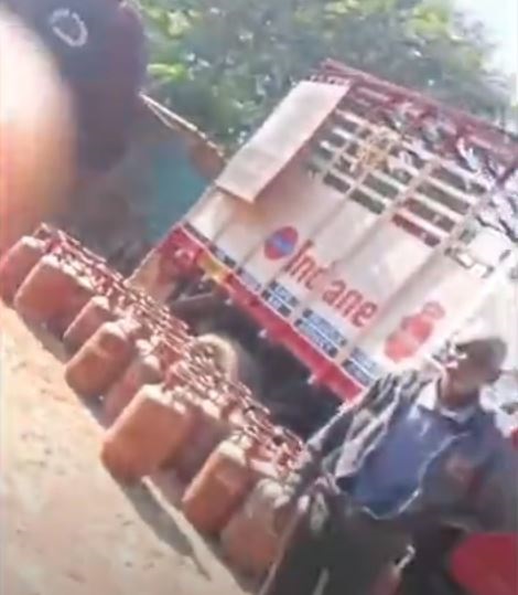 जबलपुर में जमकर हो रही गैस सिलेंडर की कालाबाजारी, ग्राहक बनकर पहुंचे अधिकारी, 12 एजेंसियों को नोटिस जारी