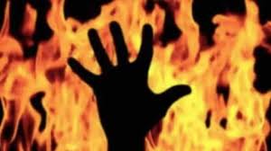 जबलपुर : धमाके के साथ पाटन में फटा गैस सिलेंडर, घर में लगी भीषण आग, मची अपरातफरी