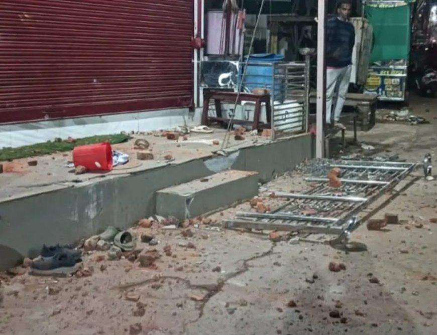 जबलपुर : सिहोरा में दुर्गा मंदिर में तोडफ़ोड़ के बाद सांप्रदायिक तनाव फैला, दो पक्षों में खूनी संघर्ष, पथराव