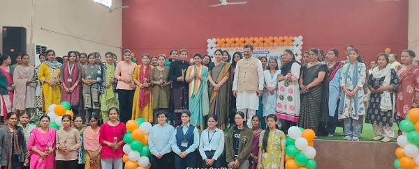 पमरे मजदूर संघ ने महाप्रबंधक के सेवानिवृत्ति पर दी भावभीनी विदाई