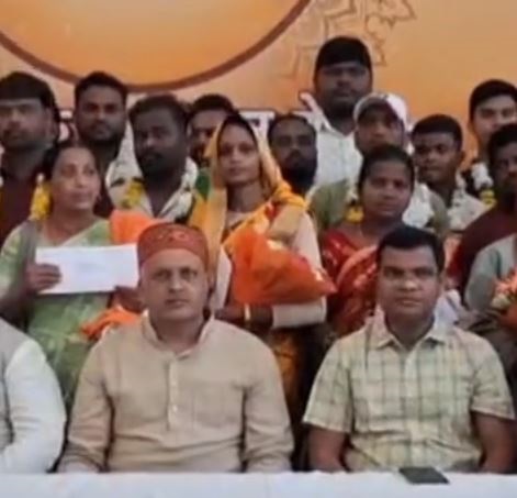जबलपुर में पहली बार नगर निगम में एक दिन में 47 अनुकम्पा नियुक्तियां, संविदा कर्मियों का वेतन 9 से 21 हजार रुपए हुआ