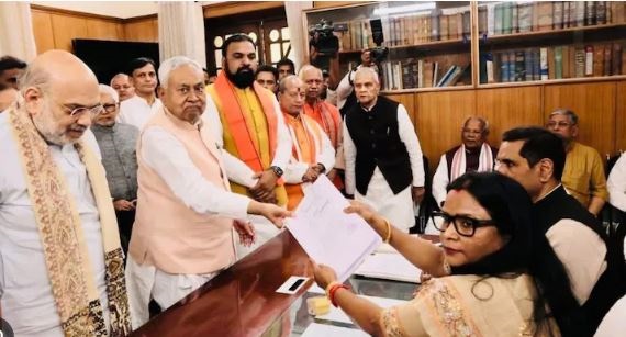 बिहार के सीएम नीतीश ने राज्यसभा के लिए नामांकन भरा, बोले नई सरकार को सहयोग रहेगा, तेजस्वी ने कहा भाजपा ने हाईजैक किया