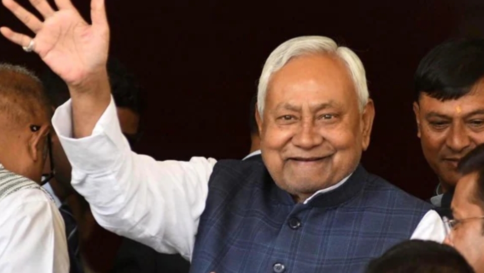 नीतीश कुमार का दिल्ली कूच, बिहार की सियासत में युगांतकारी मोड़ और राष्ट्रीय राजनीति में नए समीकरणों की आहट