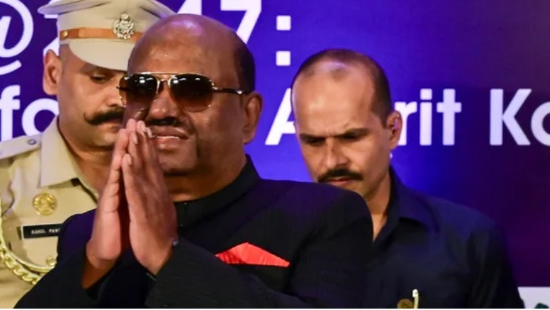 पश्चिम बंगाल के राज्यपाल सी. वी. आनंद बोस ने दिया इस्तीफा, आर.एन. रवि बन सकते हैं नए गवर्नर!