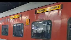 जबलपुर : दयोदय एक्सप्रेस में टीटीई ने बिना टिकट यात्री को मारा थप्पड़, मचा हंगामा