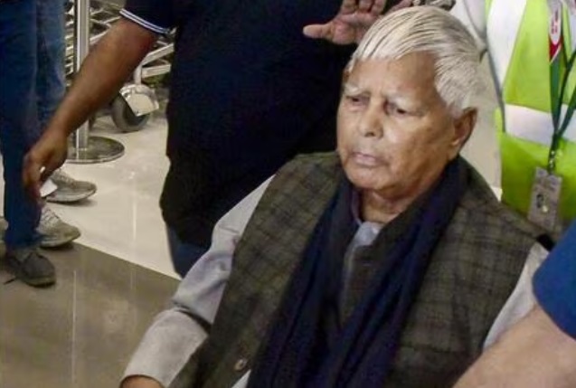 कोर्ट ने ठुकराई लालू यादव की अर्जी और लैंड फॉर जॉब मामले में ट्रायल में देरी की कोशिशों पर न्यायाधीश की सख्त टिप्पणी
