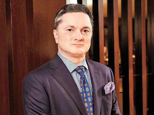 रेमंड के मालिक गौतम सिंघानिया की बोट पलटी, मालदीव से मुंबई एयरलिफ्ट किए गए, हालत गंभीर