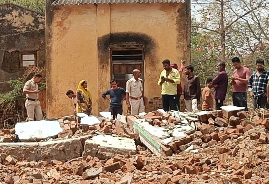 जबलपुर के बरगी डेम में सिंचाई विभाग की दीवार गिरी, एक श्रमिक की दबकर मौत, पुराने कार्यालय भवन को तोड़ते वक्त हादसा