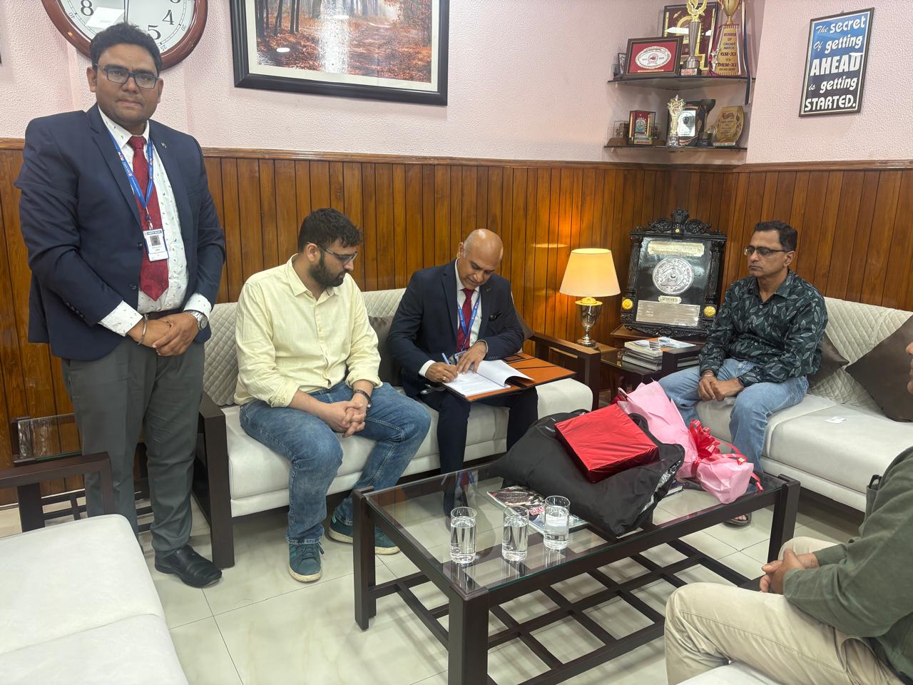 पमरे के जबलपुर रेल मंडल एवं एचडीएफसी बैंक के बीच रेलवे पेंशनर्स के हित के लिये हुआ एमओयू