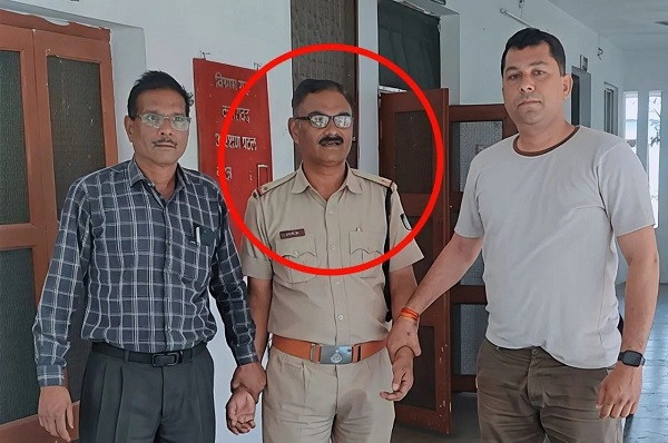 एमपी: खरगोन में किसान से एएसआई ले रहा था रिश्वत, लोकायुक्त टीम ने रंगे हाथों पकड़ा