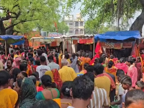 बिहार : नालंदा के शीतलाष्टमी मंदिर में भगदड़, 8 की मौत, 6 से ज्यादा घायल, श्रद्धालुओं की भीड़ उमड़ी थी
