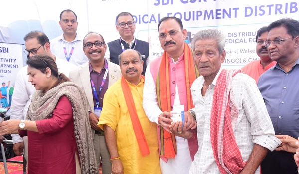 सरकार स्वास्थ्य सेवाओं के विस्तार और सुदृढ़ीकरण के लिए प्रतिबद्ध: स्वास्थ्य मंत्री श्री श्याम बिहारी जायसवाल